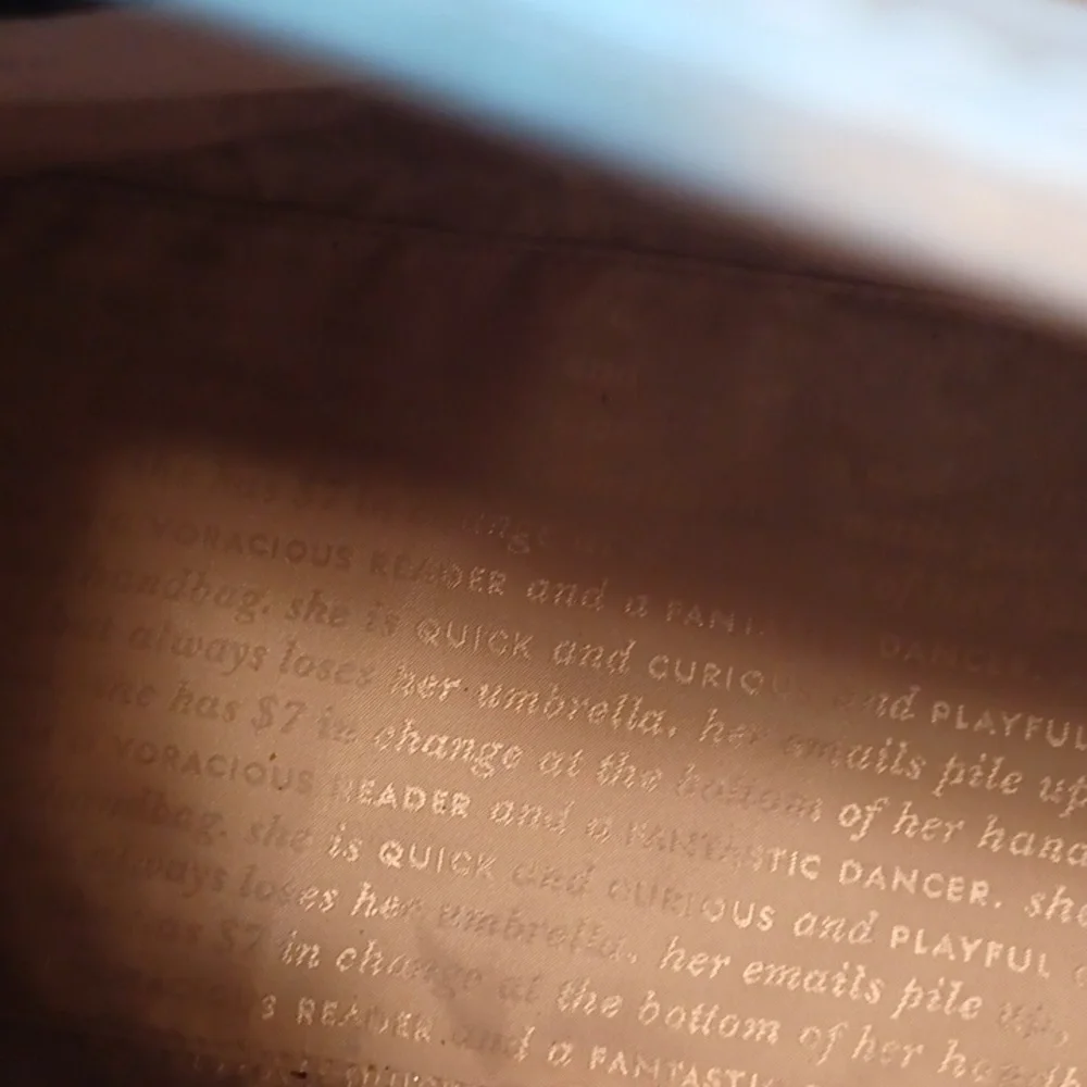 Disney Minnie Mouse / Kate Spade Tote - Picture 7 of 8